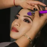 Picture 2 of Eyebrow Threading